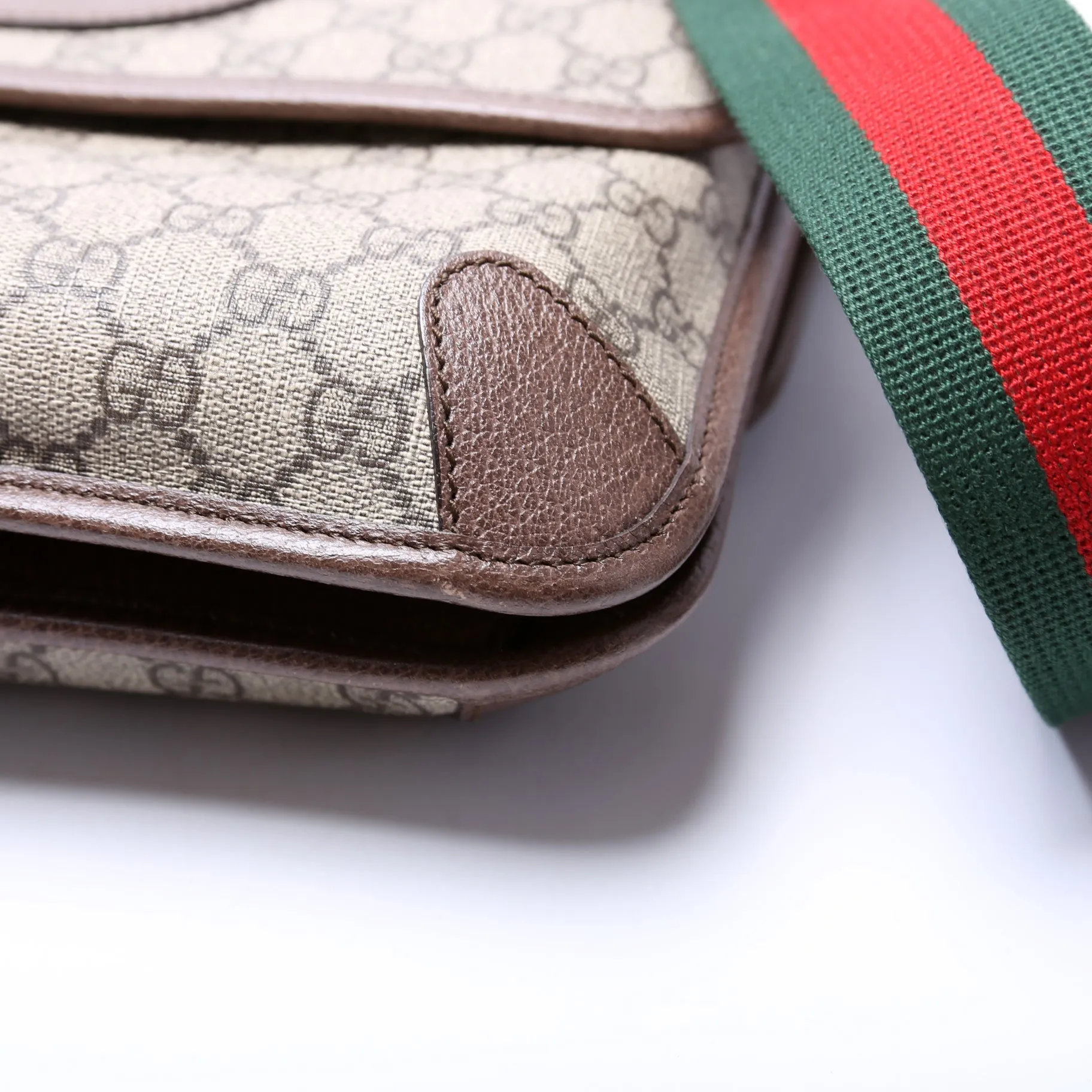 495654 Neo Vintage Messenger