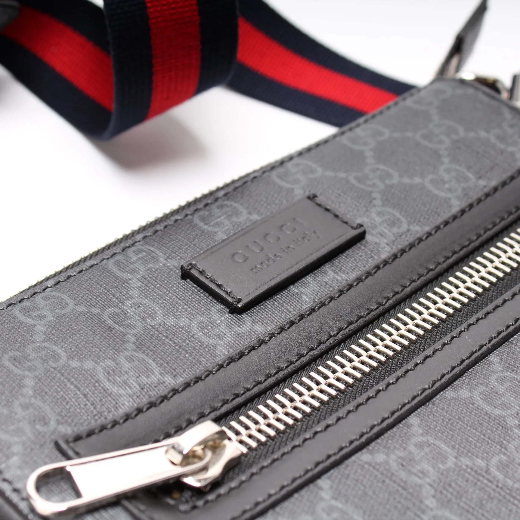 523599 Supreme Messenger Bag
