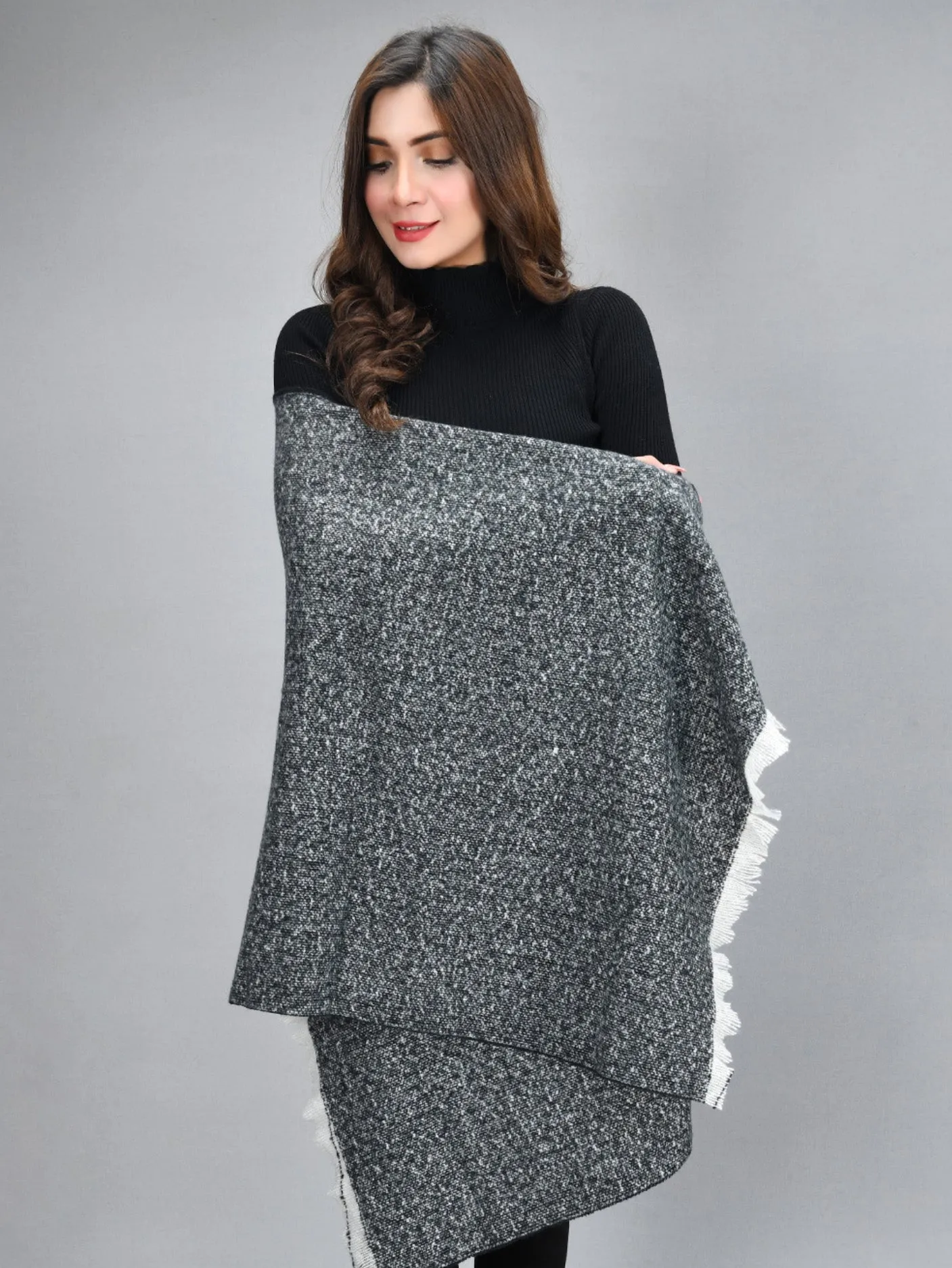 Chunky Knit Shawl-Black