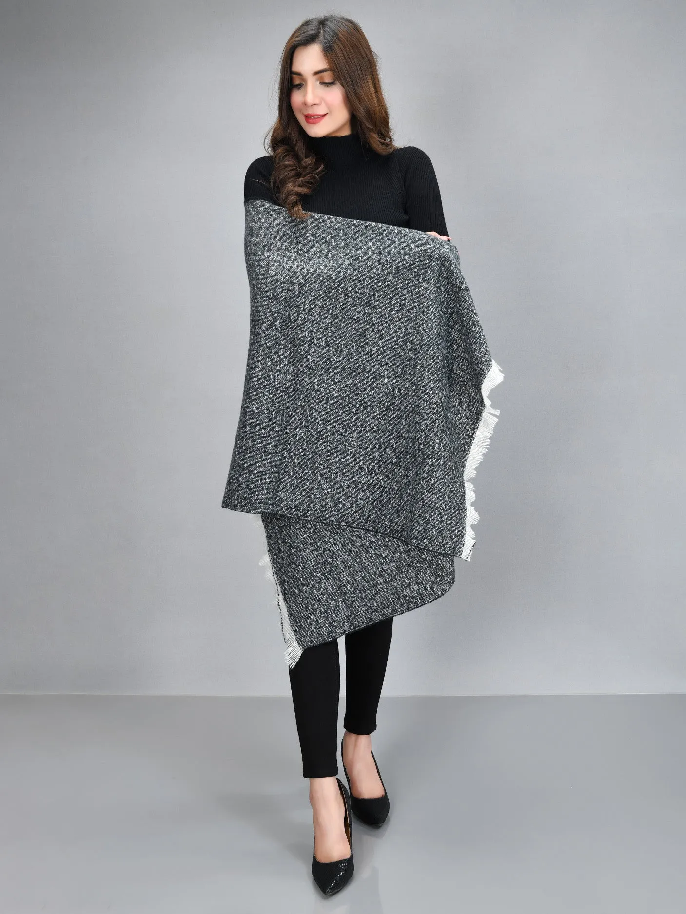 Chunky Knit Shawl-Black