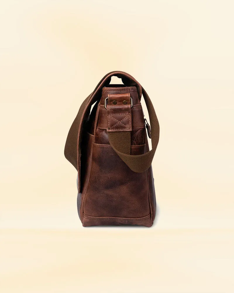 THE PRICY MESSENGER LEATHER BAG